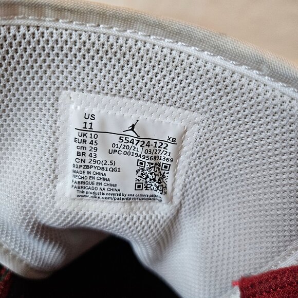 Nike Air Jordan 1 Mid Gym Red Black White 554724-122 - Size 11 - Picture 7 of 9